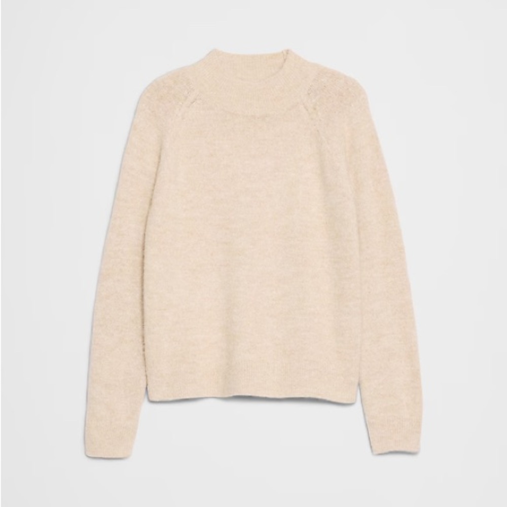 Banana Republic Factory Soft Beige Sweater - Picture 4 of 4